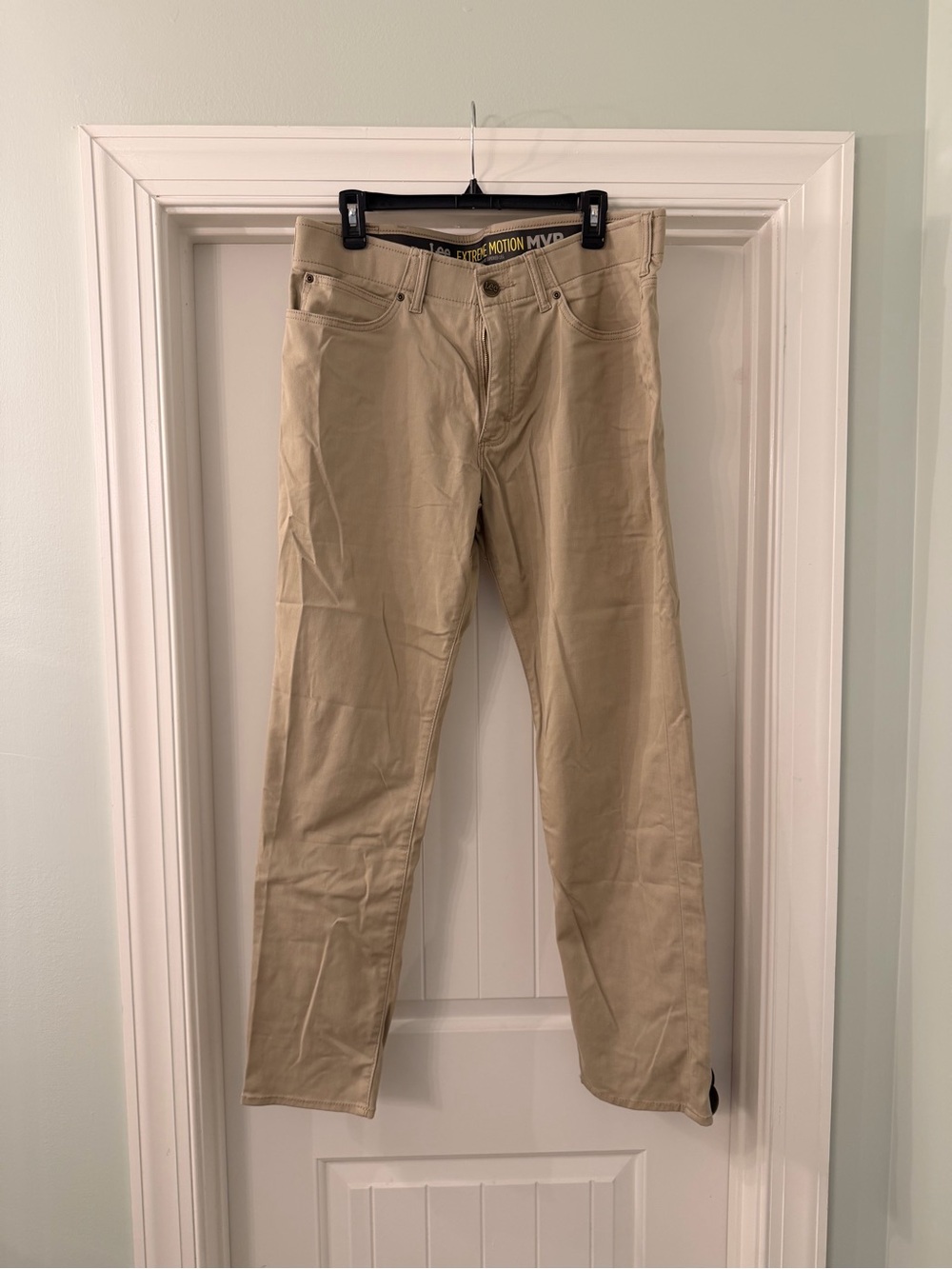 Lee Men's Straight Fit Pants, Taper Leg in Khaki